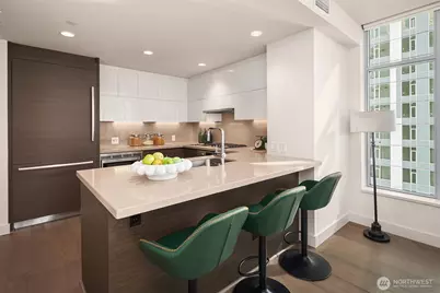583 Battery Street #3002N, Seattle, WA 98121 - Photo 4