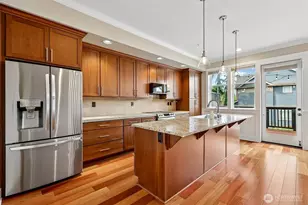 1078 NE High St, Issaquah, WA 98029 - Photo 10
