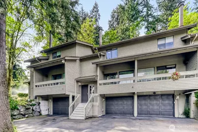 1226 Bellefield Park Lane NW #1226, Bellevue, WA 98004 - Photo 2