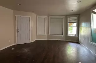 1220 Yakima Ave S, Tacoma, WA 98405 - Photo 2