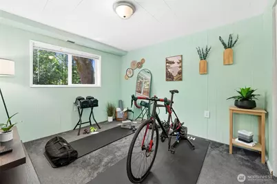 711 Eagle Cliff Rd NE, Bainbridge Island, WA 98110 - Photo 16