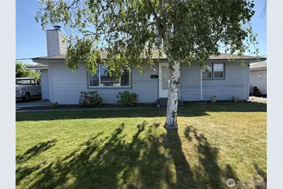 230 NE Ivy Street, Ephrata, WA 98823 - Photo 2
