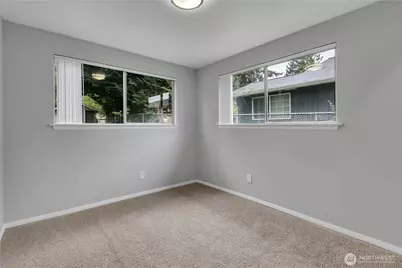 13033 31st Ave NE, Seattle, WA 98125 - Photo 16