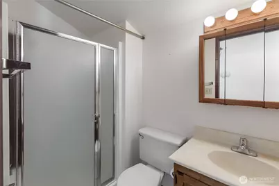 932 S 245th Place, Des Moines, WA 98198 - Photo 24