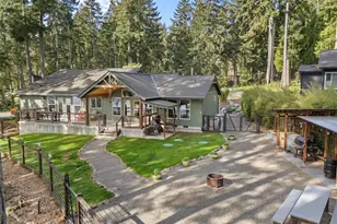11013 Bayview Cir, Anderson Island, WA 98303 - Photo 4