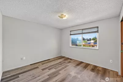 9402 S Sheridan Ave, Tacoma, WA 98444 - Photo 16
