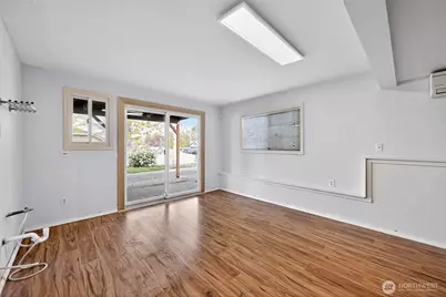 9402 S Sheridan Ave, Tacoma, WA 98444 - Photo 20