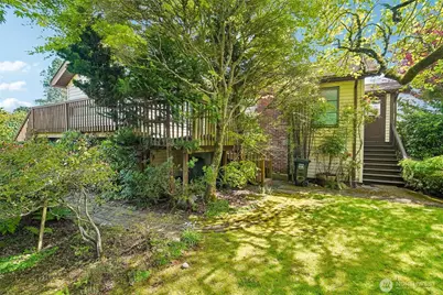 8812 Dibble Avenue NW, Seattle, WA 98117 - Photo 12