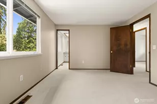 9236 NE 136th Pl, Kirkland, WA 98034 - Photo 20