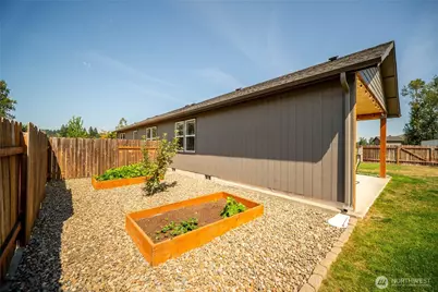 195 Bay Point Drive, Castle Rock, WA 98611 - Photo 26