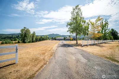 195 Bay Point Drive, Castle Rock, WA 98611 - Photo 36