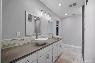 195 Bay Point Drive, Castle Rock, WA 98611 - Photo 12