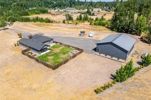195 Bay Point Dr, Castle Rock, WA 98611 - Photo 32