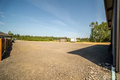 195 Bay Point Drive, Castle Rock, WA 98611 - Photo 28