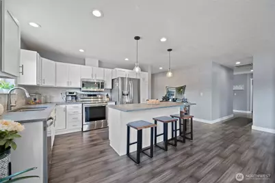 195 Bay Point Drive, Castle Rock, WA 98611 - Photo 6