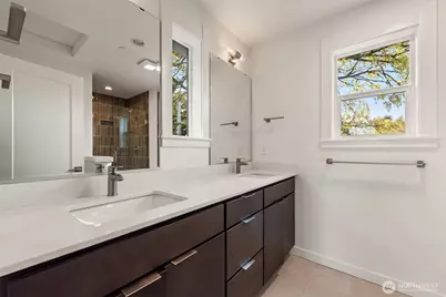 10215 135th Circle NE #28, Kirkland, WA 98033 - Photo 14