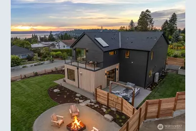 18638 2nd Avenue SW, Normandy Park, WA 98166 - Photo 2