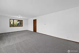 618 E 49th St, Tacoma, WA 98404 - Photo 18