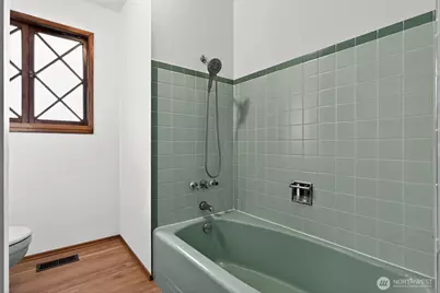 618 E 49th Street, Tacoma, WA 98404 - Photo 14