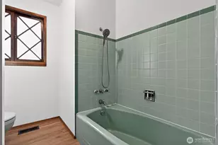 618 E 49th St, Tacoma, WA 98404 - Photo 14