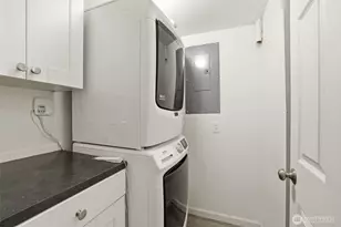 1542 NE 140th St, Seattle, WA 98125 - Photo 26