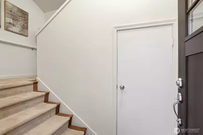 1542 NE 140th Street #E6, Seattle, WA 98125 - Photo 4