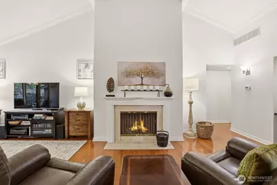 1542 NE 140th Street #E6, Seattle, WA 98125 - Photo 16