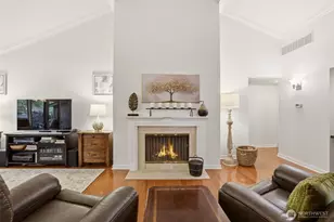 1542 NE 140th St, Seattle, WA 98125 - Photo 16