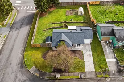6713 66th Drive NE, Marysville, WA 98270 - Photo 2