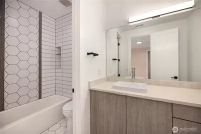 6821 96th Ave SE, Mercer Island, WA 98040 - Photo 26