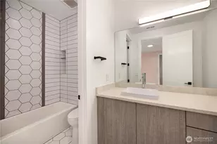 6821 96th Ave SE, Mercer Island, WA 98040 - Photo 26