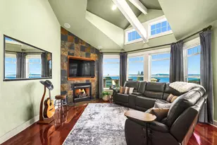 17003 Talbot Rd, Edmonds, WA 98026 - Photo 6