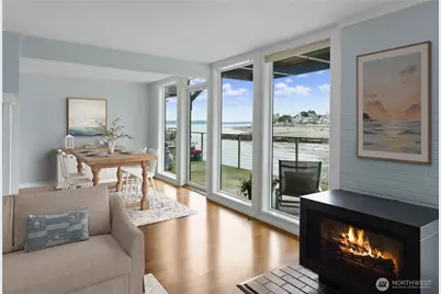 3717 Beach Drive SW #113, Seattle, WA 98116 - Photo 8