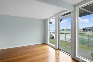 3717 Beach Dr SW, Seattle, WA 98116 - Photo 14