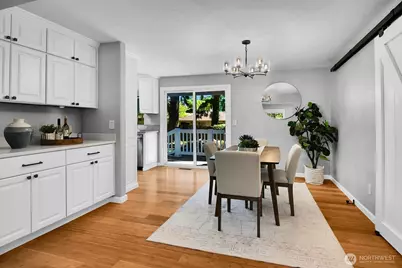 12117 NE 143rd Place, Kirkland, WA 98034 - Photo 6