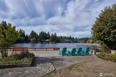 13229 Linden Avenue N #403B, Seattle, WA 98133 - Photo 4
