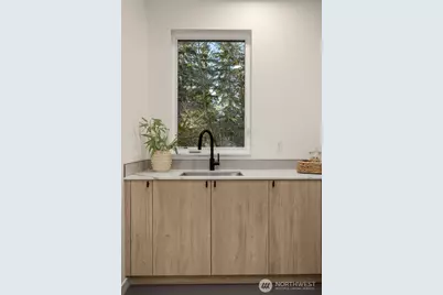 8403 NE 137th Street, Kirkland, WA 98034 - Photo 14