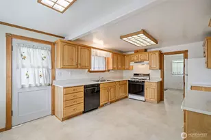 1201 N Tower Ave, Centralia, WA 98531 - Photo 18