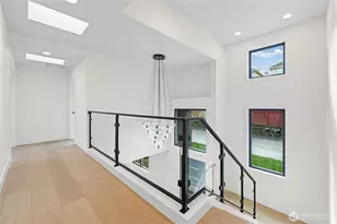 16050 SE 44th Ct, Bellevue, WA 98006 - Photo 8