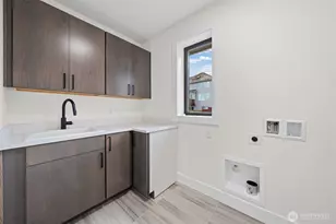 16050 SE 44th Ct, Bellevue, WA 98006 - Photo 18