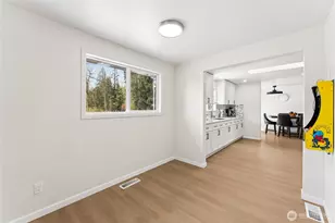 15422 Canyon Rd E, Puyallup, WA 98375 - Photo 20