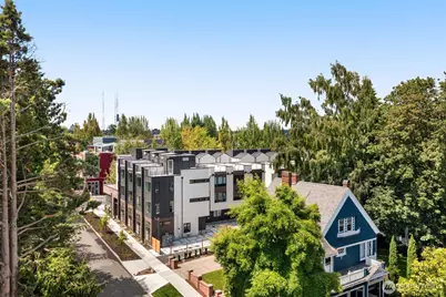 1110 C 34th Avenue, Seattle, WA 98122 - Photo 1