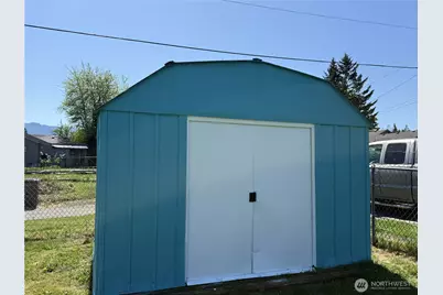 910 W 16th Street, Port Angeles, WA 98363 - Photo 22