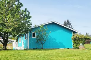 910 W 16th St, Port Angeles, WA 98363 - Photo 1