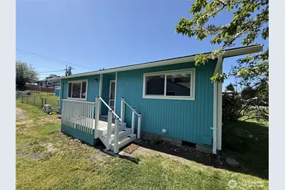 910 W 16th Street, Port Angeles, WA 98363 - Photo 2