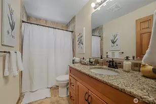 108 Glacier Peak Dr, Camano Island, WA 98282 - Photo 32