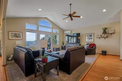 108 Glacier Peak Drive, Camano Island, WA 98282 - Photo 4