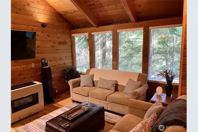 16726 Mountain Side Drive E, Greenwater, WA 98022 - Photo 2