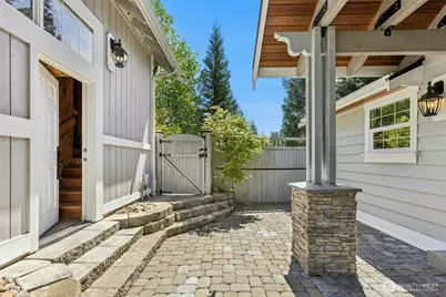 13606 Woodinville Redmond Road NE, Redmond, WA 98052 - Photo 26