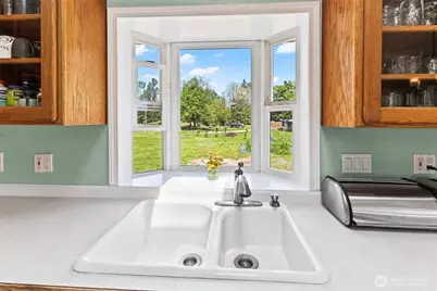 9090 Van Buren Road, Everson, WA 98247 - Photo 10